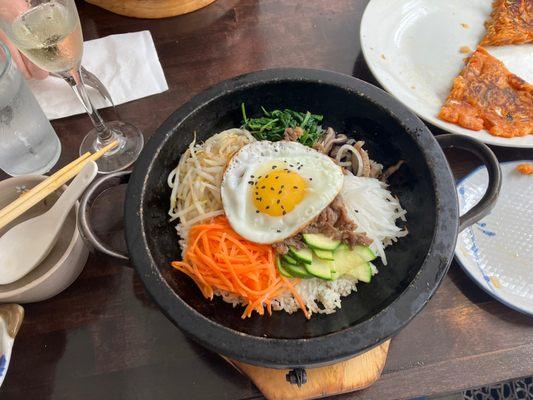 Dol Sut Beef Bibimbap