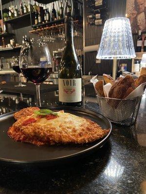 Chicken parmigiana and the best Pinot Nero Mazzolino