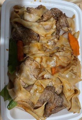 Beef chow fun