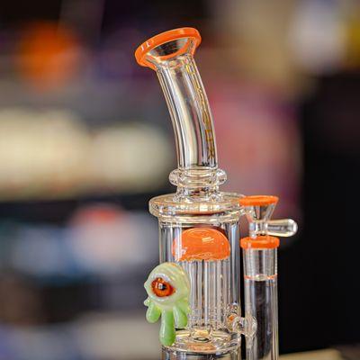 20% OFF ON ALL THE BONGS IN THE STORE.