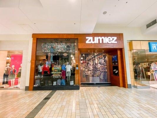 Zumiez