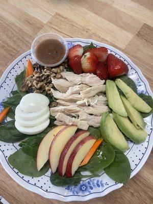 Spinach salad with balsamic vinaigrette