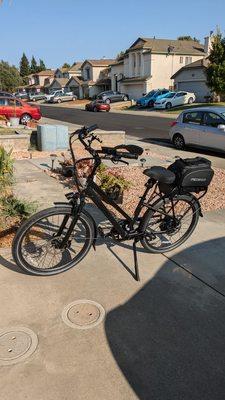 Pedego City Commuter Platinum ebike.  Also bought a chain lock, convertible trunk bag, cell phone mount, mirror and water bottle holder.