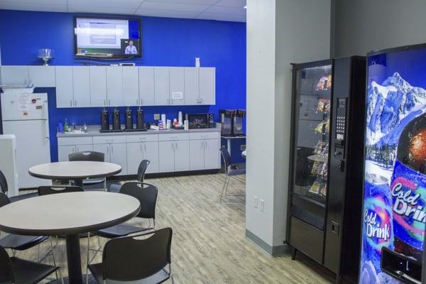 We serve complimentary coffee, bagels, and other snacks in our student break room on a daily basis.