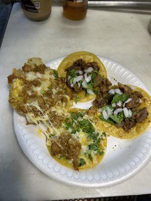 Tacos y mulita al pastor