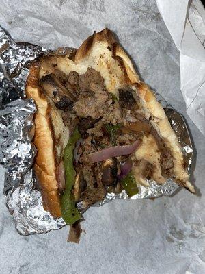 Philly cheese steak has NO CHEESE!!!