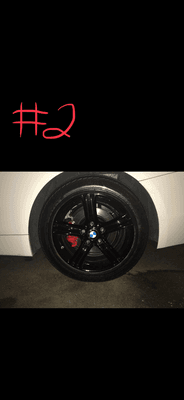 Stock rims with gloss black coating + red brake calipers