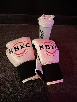 Free boxing glove rentals