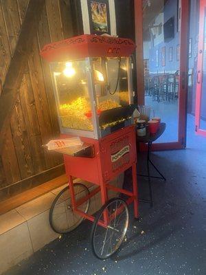 Popcorn  machine