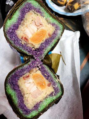 Zongzi ( glutinous 3 colors with pork belly and yolk ) $28