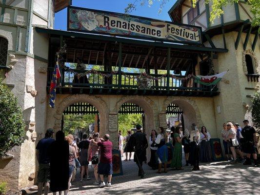 2022 Georgia Renaissance Festival - entrance gate.