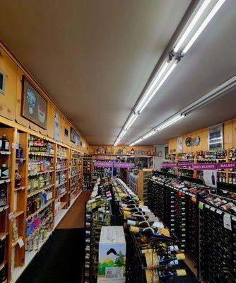 Elma Wine & Liquor