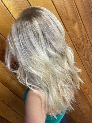 Soft blonde waves