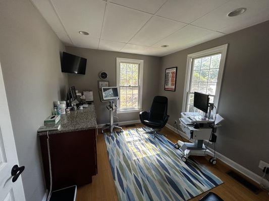 Take a look inside our office in Dunwoody, Georgia! Step into our sleep apnea treatment room and get measured for your oral appliance!