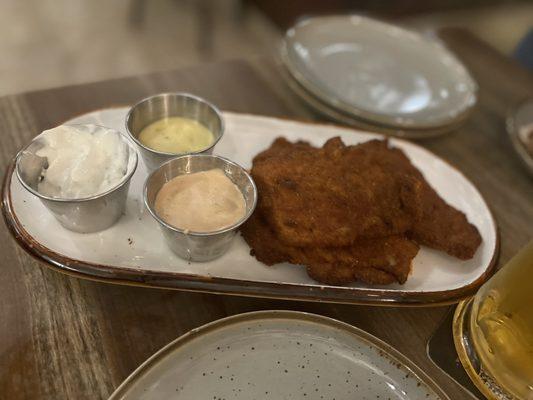 Chicken Schnitzel & Dip