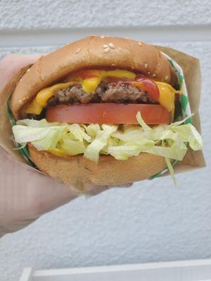 The classic single cheeseburger