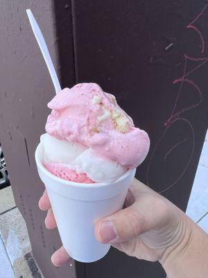 Coconut Water Ice Gelati with Strawberry Krimpet Ice Cream