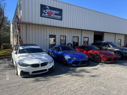 BMW M3 
 Supra 
 Tnt autosport shop