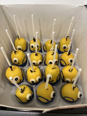 Minions cake pops