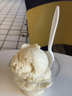 2/23/22 A double scoop of excellent quality toasted almond ice cream @ Kelly's Kone!