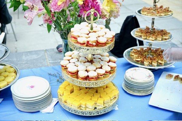 Victorian Spongecakes and Lemon Bars.