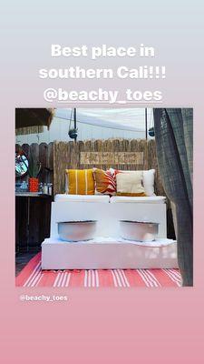 Omg- I love Beachy toes!!! This outdoor setup is the best!! Thank you so much Beachy Toes- we need  pampering now more than ever!!