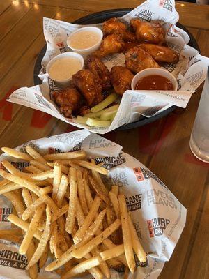 Can't go wrong with wings and fries