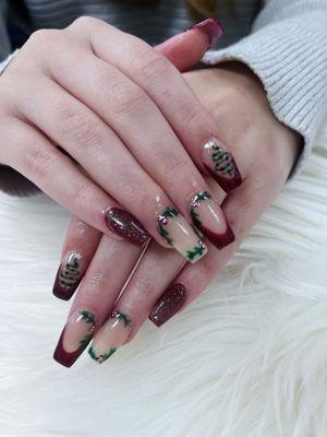 nails