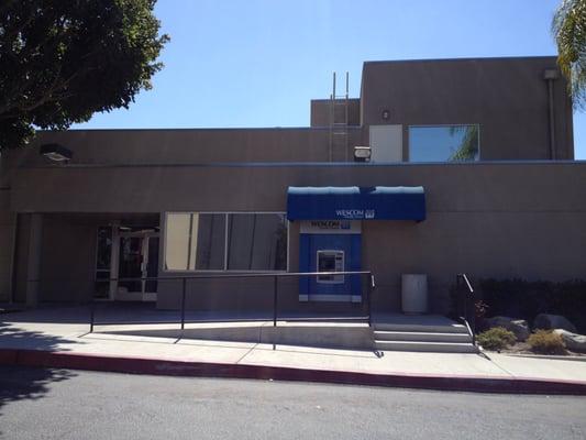 Signal Hill Branch Entrance