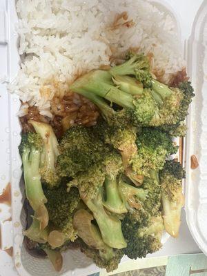 Broccoli with Garlic Sauce