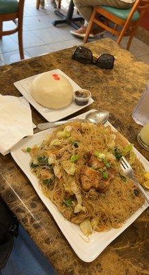 pansit bihon and chicken siopao