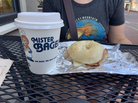 Mister Bagel