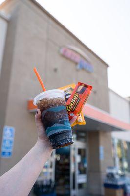 Don't forget your ampm snacks when you stop by Arco to gas up!