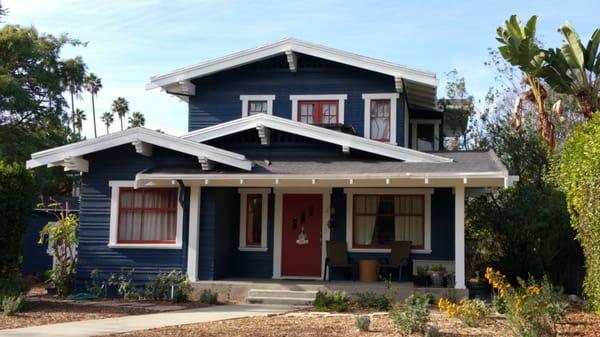 We love craftsman houses