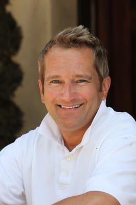 Dr. James Lampasi
General and Cosmetic Dentist