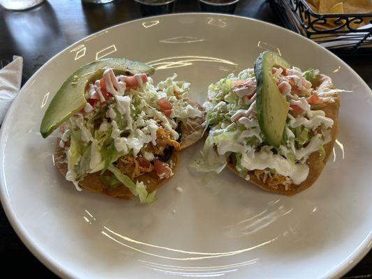 Tostadas with chicken