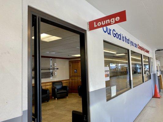 Entrance to Lounge