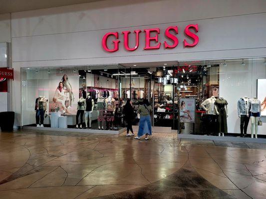 G By Guess