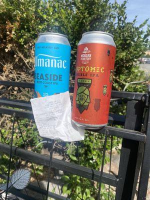 Beers hanging out: seaside & Hoptomic