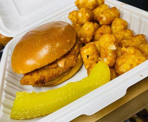 Move over chick fil a and Popeyes this is their crispy chicken sandwich combo with tots! Amazing sandwich!