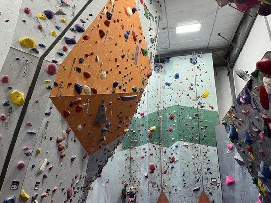 Climbing wall