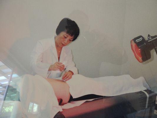 More than 30 years experience in acupuncture and therapeutic massage