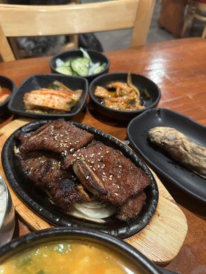 Galbi (Korean Grilled Marinated Beef Short Ribs)