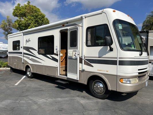 Cue's RV Sales