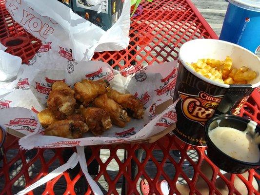 Wings & crab fries w/ cheese