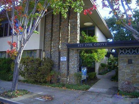 exterior view of our general dentistry Scott A. Hoffman, D.D.S. in Menlo CA