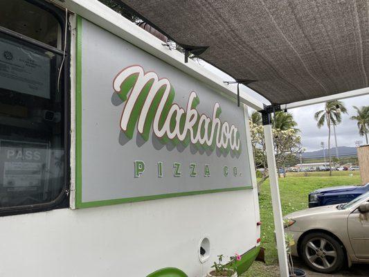 Makahoa pizza