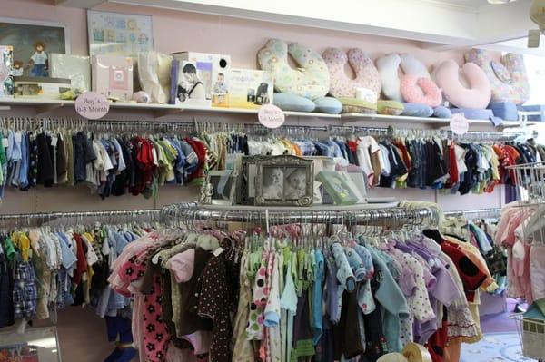 We specialize in the best baby clothes, shoes, hats  and accessories,  lots of cotton, natural  and organic.