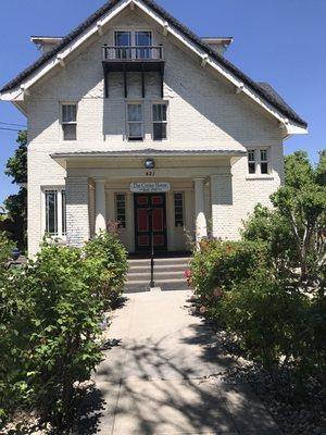 421 Court Street - Reno Massage Yoga studio location