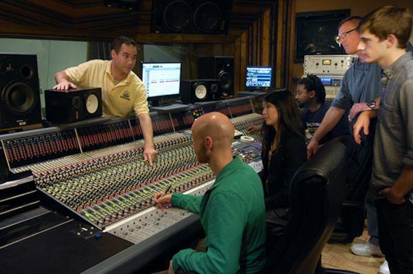 Grammy Award-Winning Engineer Peter Novak teaching a group of students in Studio A.